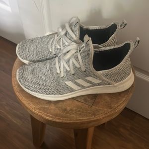 Adidas Cloudfoam size 7